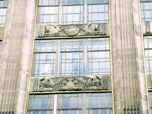 Read more about the article Kinkiet art deco do nowoczesnego wnętrza